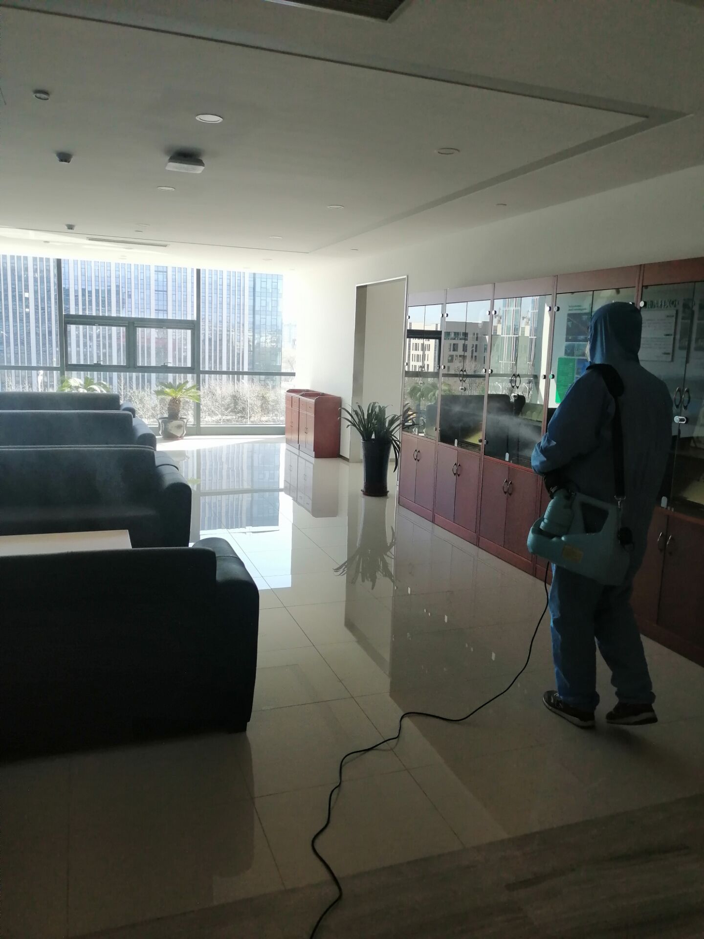 大廈室內(nèi)消毒公司的報價消毒殺菌應(yīng)避免過載疲勞使用情況